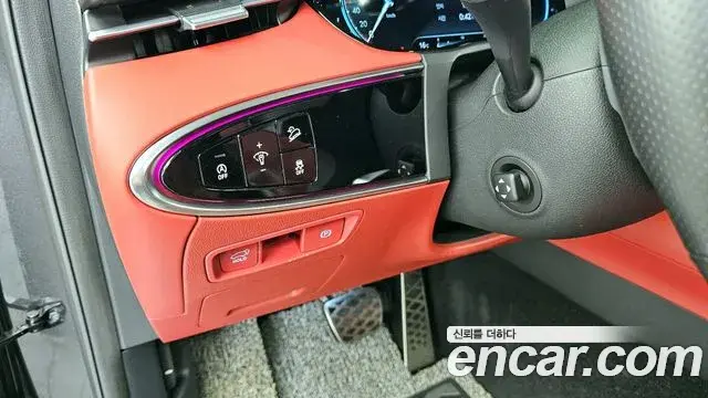 Genesis GV70 2023 — Şəkil 13/20