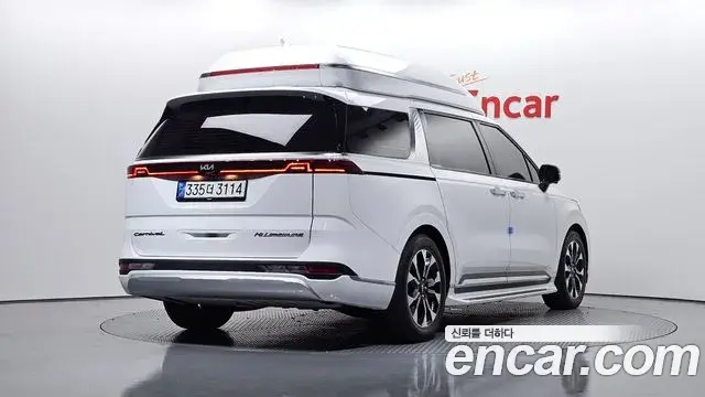 Kia Carnival 2021 — Фото 2/20