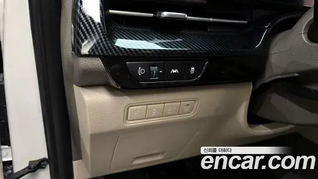Kia Carnival 2021 — Фото 16/20
