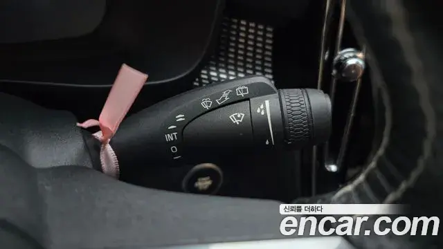 Volvo XC40 2021 — Photo 12/20