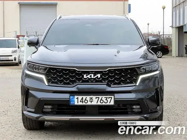Kia Sorento 2023 — ფოტო 4/20