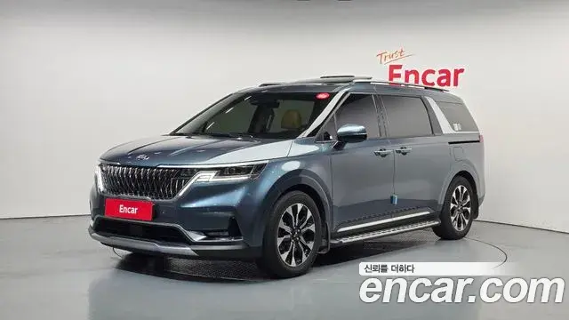Kia Carnival 2021 — Photo 1/20