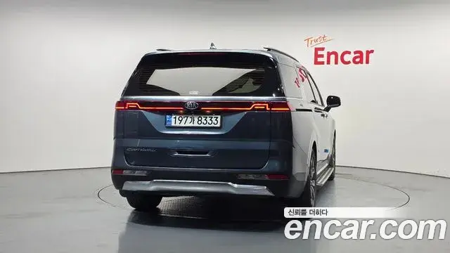 Kia Carnival 2021 — Photo 4/20