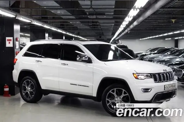 Jeep Grand Cherokee 2019 — Şəkil 8/20