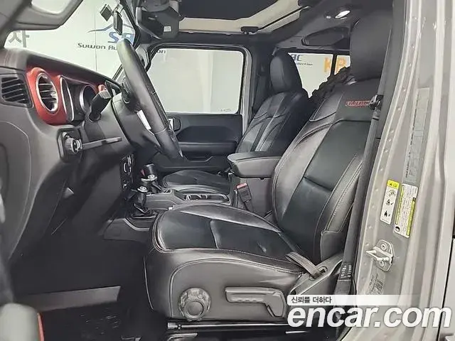 Jeep Wrangler 2018 — Photo 8/18