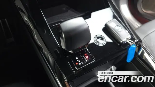 Land Rover Range Rover Sport 2025 — Фото 18/20