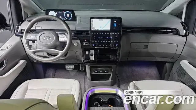 Hyundai Staria 2023 — Фото 7/20