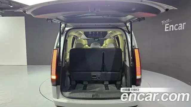 Hyundai Staria 2023 — Фото 20/20