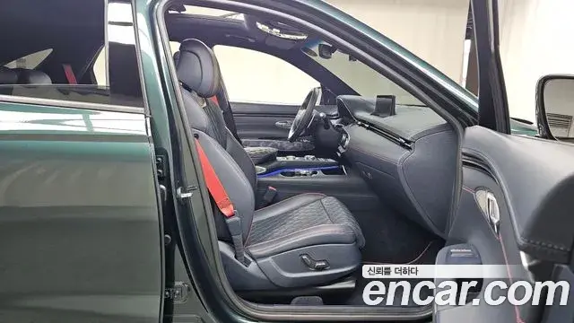 Genesis GV70 2021 — ფოტო 19/34
