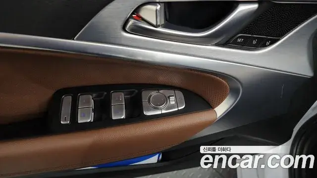 Genesis G70 2019 — Photo 20/33