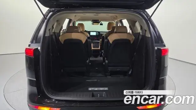 Kia Carnival 2022 — Фото 20/20