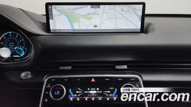 Genesis GV80 2020 — Photo 17/20
