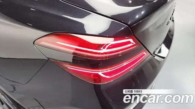 Genesis G70 2021 — ფოტო 15/35