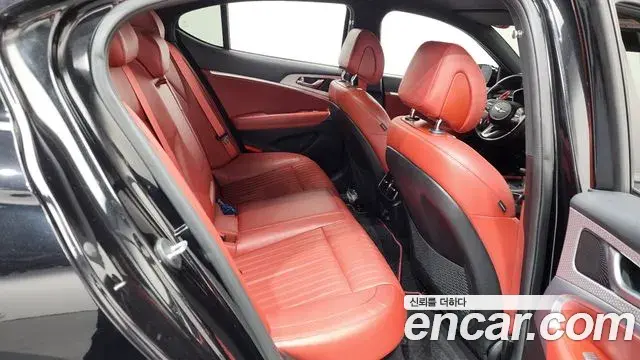 Genesis G70 2021 — ფოტო 33/35