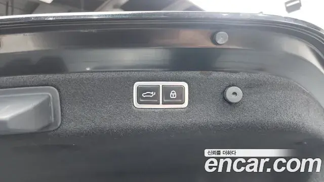 Genesis G70 2021 — ფოტო 13/35