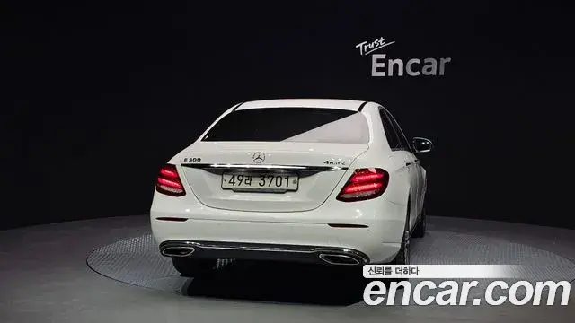 Mercedes-Benz E-Class 2018 — Şəkil 3/20