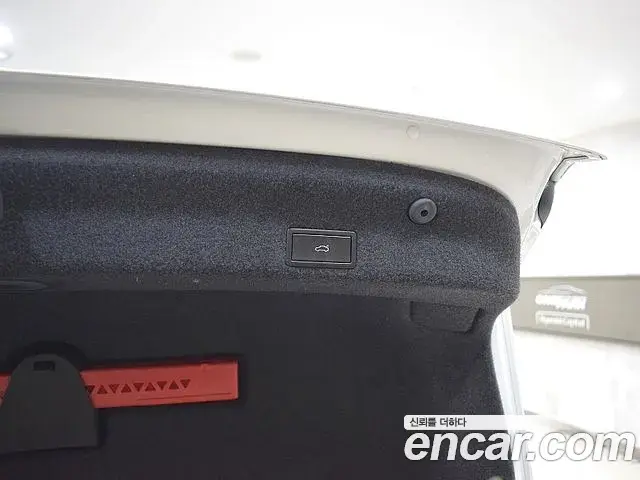 Volkswagen Passat GT 2018 — ფოტო 17/20