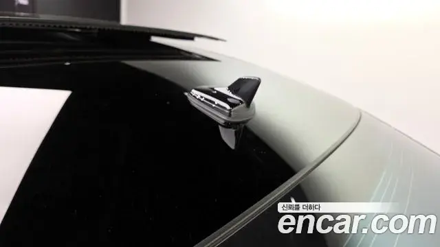 Audi A8 2020 — ფოტო 16/30