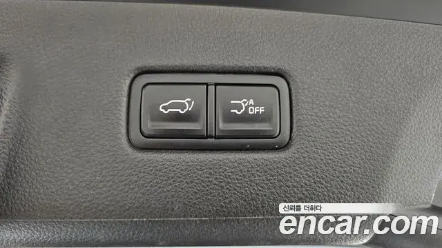 Kia Carnival 2023 — Фото 19/20