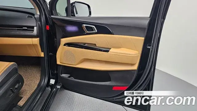 Kia Carnival 2023 — Photo 39/39