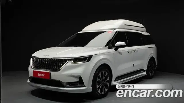 Kia Carnival 2023 — ფოტო 1/33
