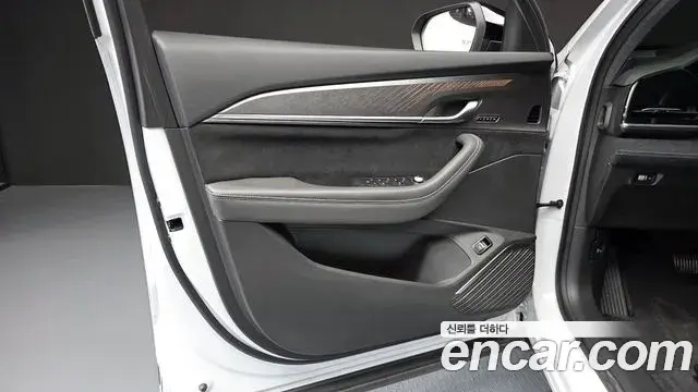 Renault Samsung Grand Koleos 2024 — Photo 21/32