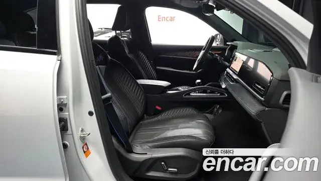 Renault Samsung Grand Koleos 2024 — Photo 8/32