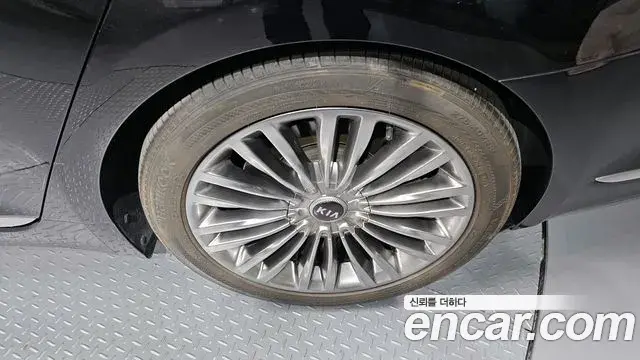 Kia The K9 2018 — Şəkil 14/30