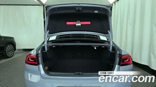 Volkswagen Passat GT 2022 — Photo 4/34