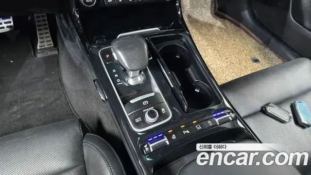 Kia Stinger 2018 — Şəkil 4/36