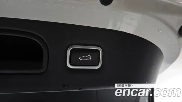 Kia Stinger 2018 — Şəkil 10/36