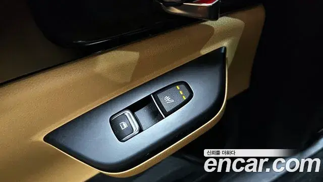 Kia Carnival 2022 — Фото 17/20
