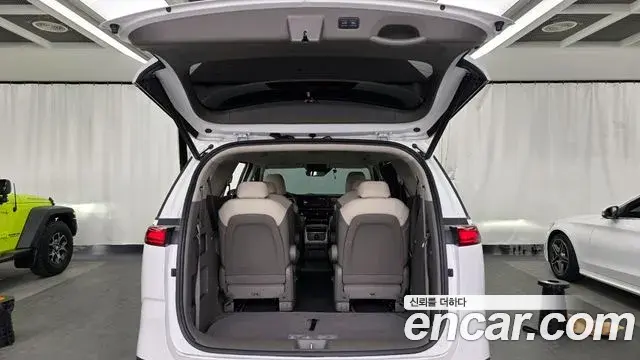 Kia Carnival 2022 — Фото 20/20