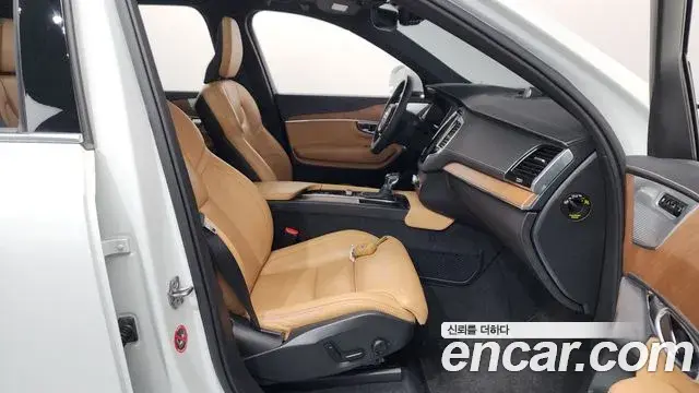 Volvo XC90 2019 — Фото 11/20