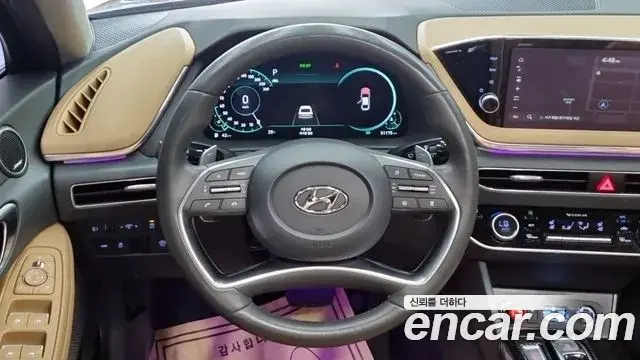 Hyundai Sonata Hybrid 2020 — Photo 6/17