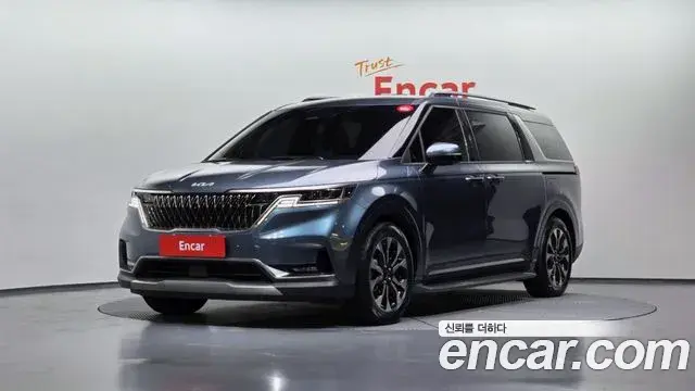 Kia Carnival 2022 — ფოტო 13/20