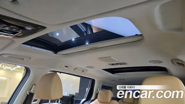 Kia Carnival 2022 — ფოტო 11/20