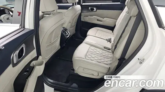 Kia Sorento 2021 — Фото 11/20