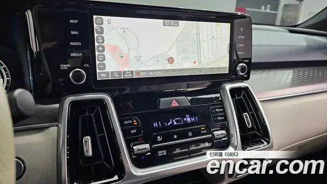 Kia Sorento 2021 — Фото 16/20