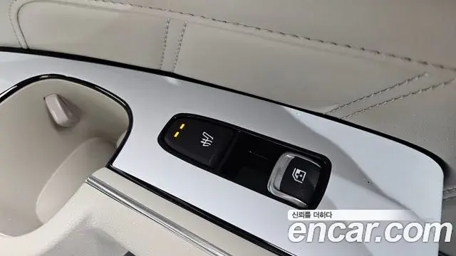 Kia Sorento 2021 — Фото 17/20