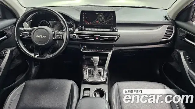 Kia Seltos 2022 — Şəkil 21/30