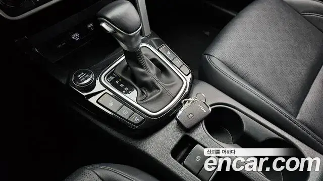 Kia Seltos 2022 — Şəkil 26/30