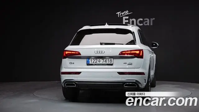 Audi Q5 2022 — Фото 4/20