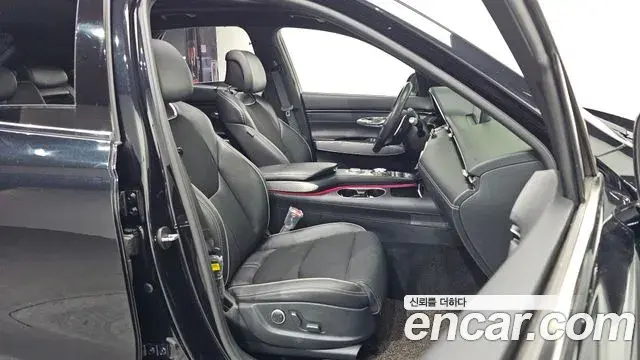 Genesis GV70 2022 — ფოტო 22/36