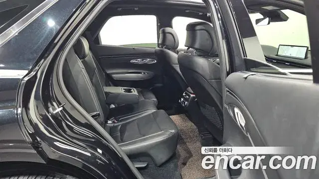 Genesis GV70 2022 — ფოტო 1/36