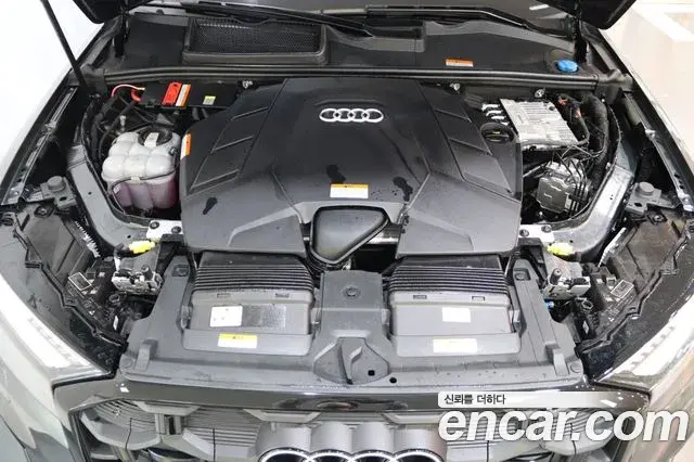 Audi Q7 2025 — Photo 5/20