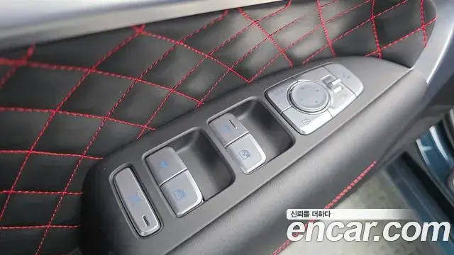 Genesis G70 2021 — Photo 8/35