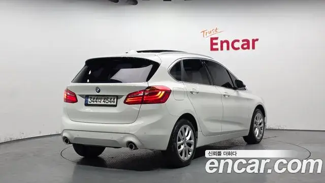 BMW 2 Series Active Tourer 2019 — ფოტო 3/20
