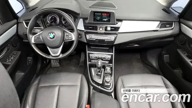 BMW 2 Series Active Tourer 2019 — ფოტო 11/20