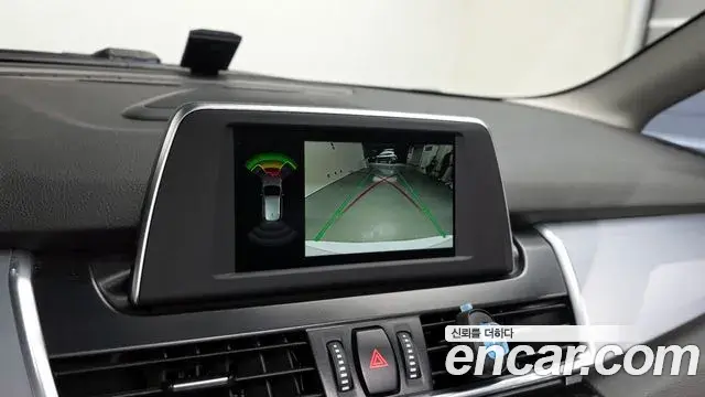 BMW 2 Series Active Tourer 2019 — ფოტო 15/20